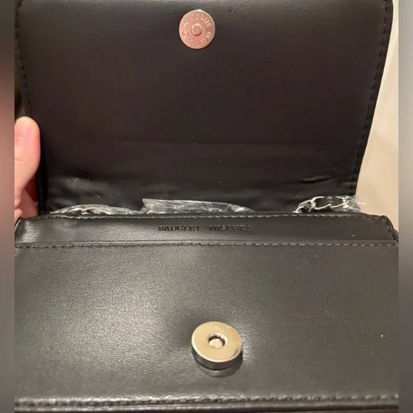 NWT Badgley Mischka Diamond Quilted Crossbody - Picture 7 of 10